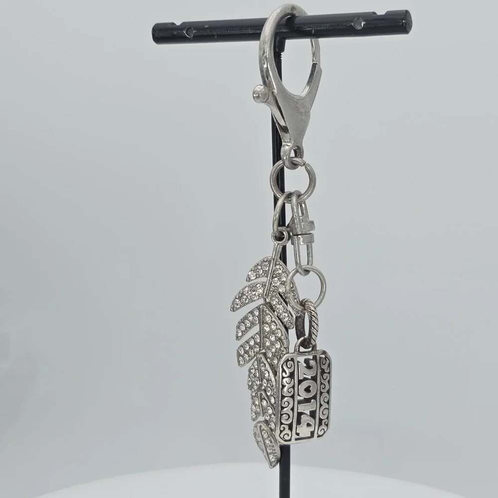 BRIGHTON 2014 Keychain Fob Feather‎ Charm Crystal Accents Silver Plate 4